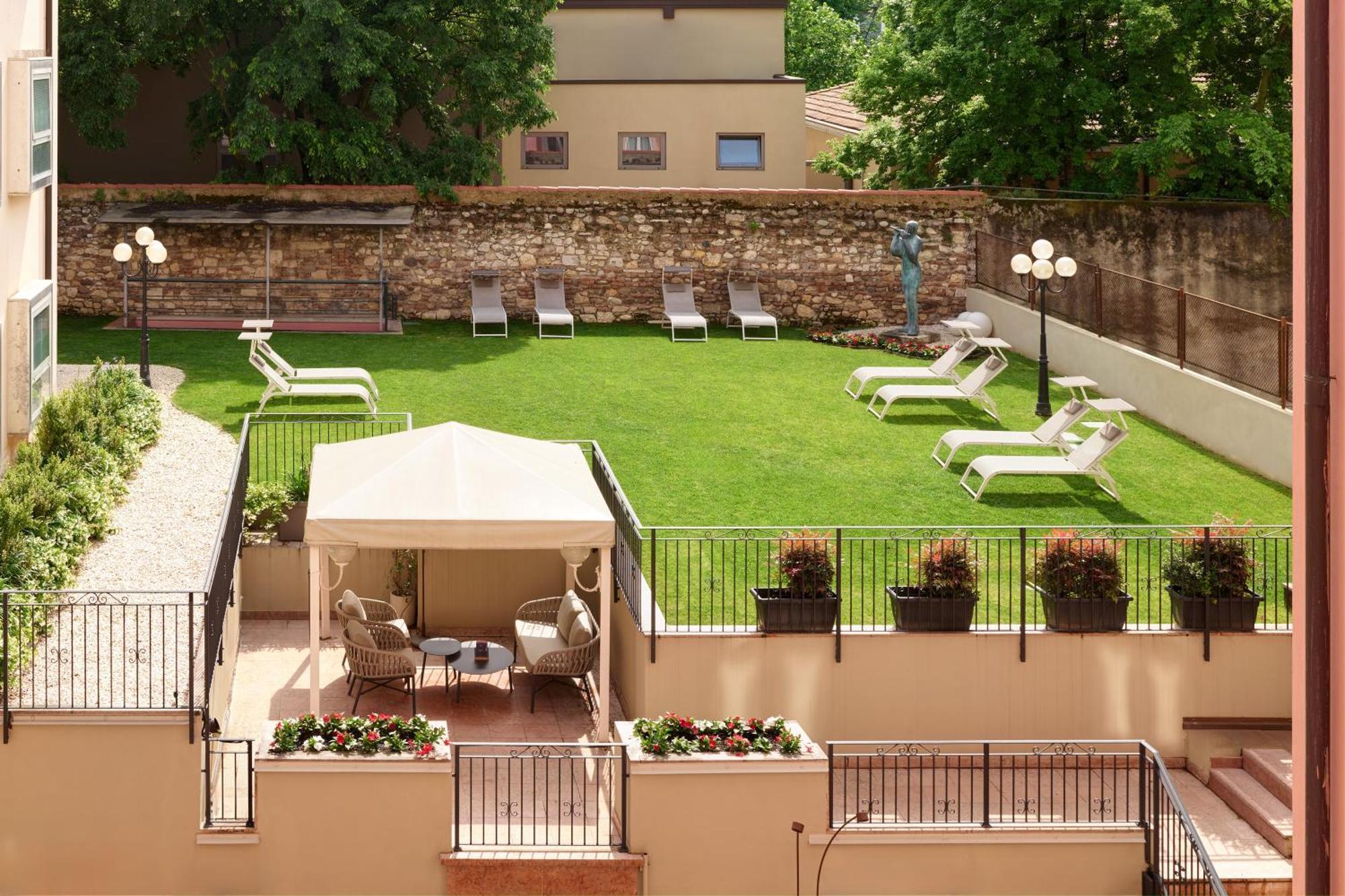 Hotel Indigo Verona - Grand Hotel Des Arts, An Ihg Hotel (Adults Only) Esterno foto